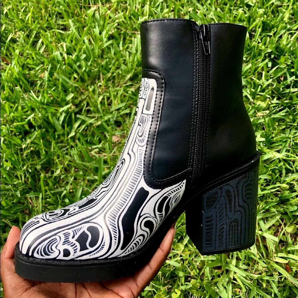 Custom Painted Boots - Picture 5 of 8